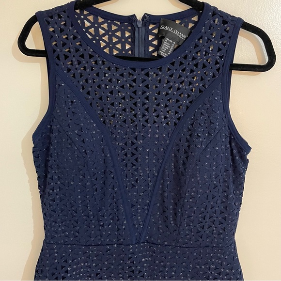 Frank Lyman Stylish navy/silver cocktail dress with slimming asymmetrical tiers - Picture 4 of 12